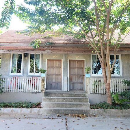 Sundara Guesthouse Nan Ngoại thất bức ảnh