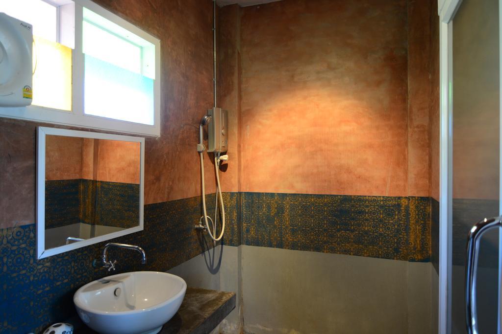 Sundara Guesthouse Nan Ngoại thất bức ảnh