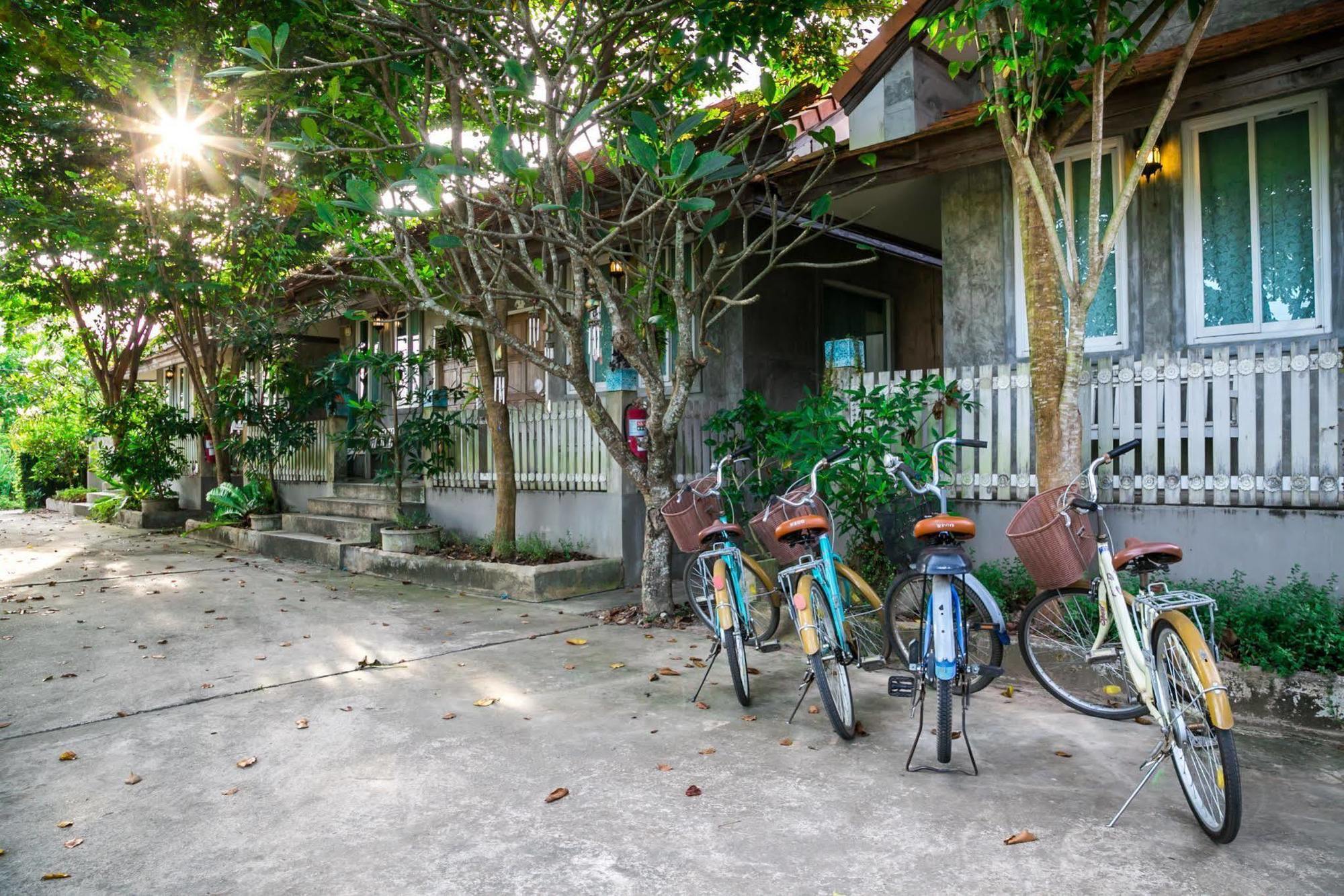 Sundara Guesthouse Nan Ngoại thất bức ảnh